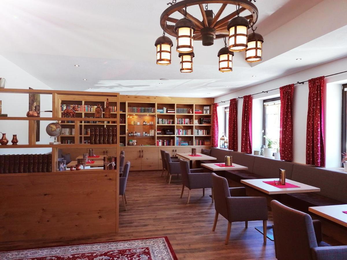 Hotel Tirolerhof ลอยทัช ภายนอก รูปภาพ